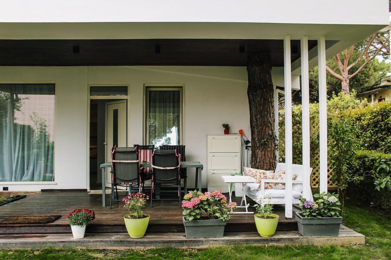 Ivy Lalzi Bay Beach House Durrës Buitenkant foto