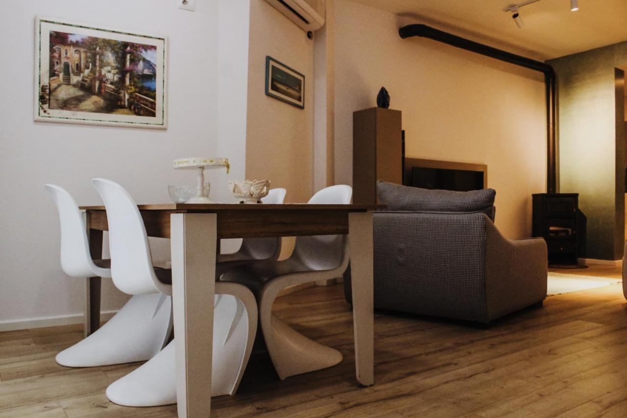 Ivy Lalzi Bay Beach House Durrës Buitenkant foto